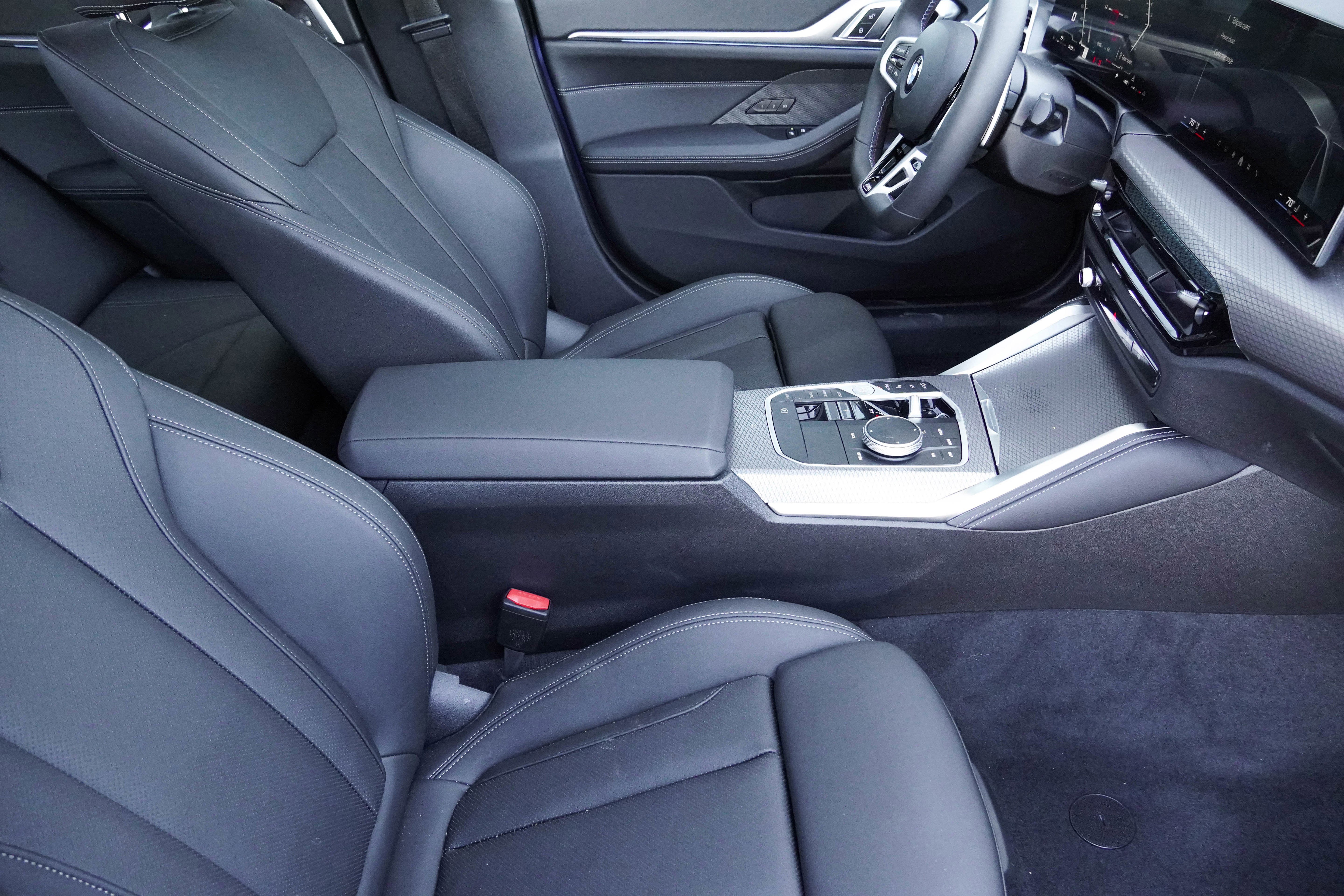 Certified 2026 BMW M440i image 31