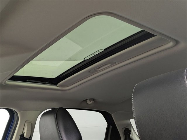 Used 2020 Ford EcoSport SES w/ SES Black Appearance Package image 25