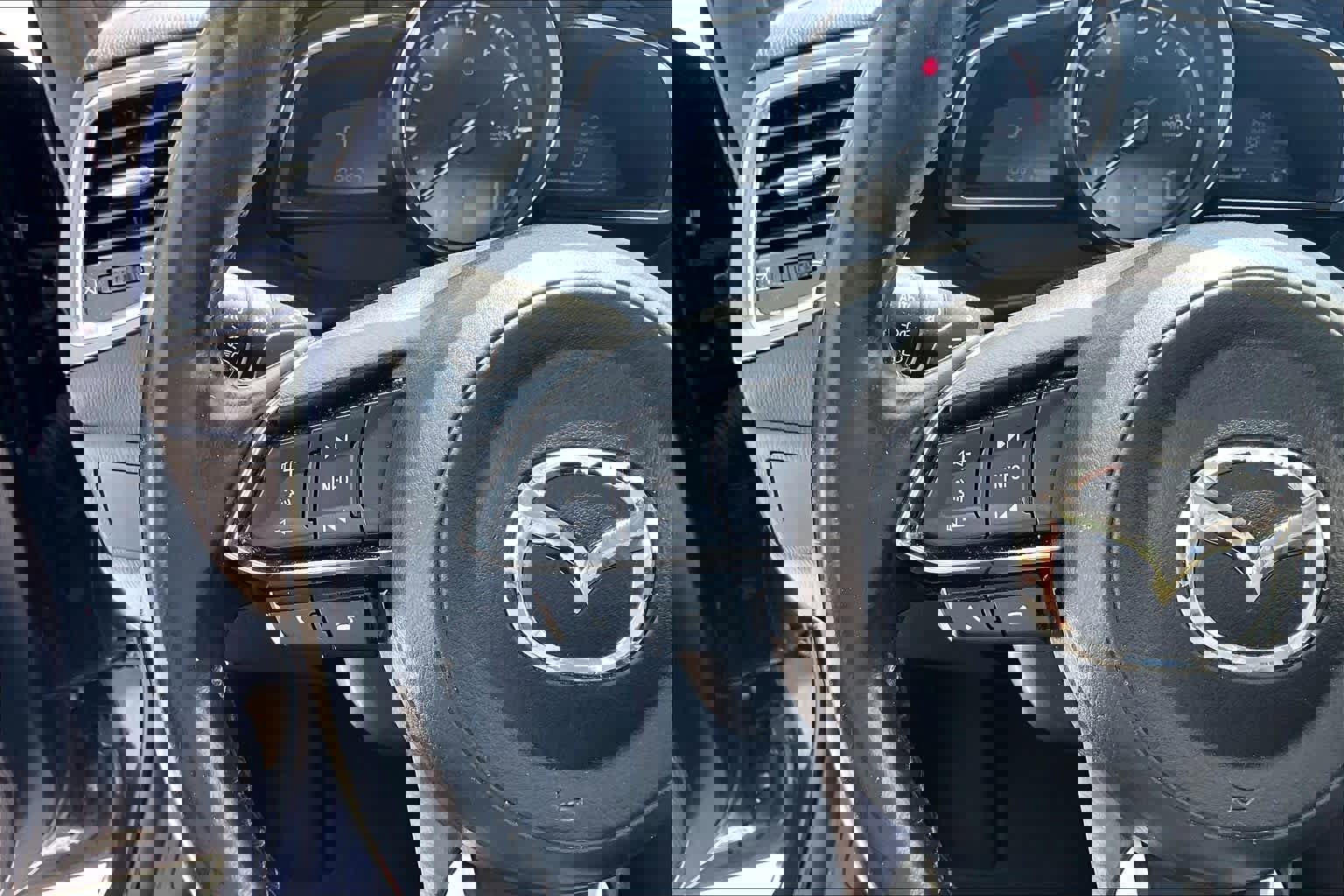 Used 2018 MAZDA MAZDA3 Grand Touring w/ Premium Equipment Package image 21