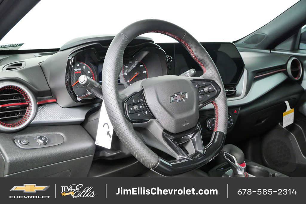 New 2026 Chevrolet Trax RS w/ Sunroof Package FWD image 4