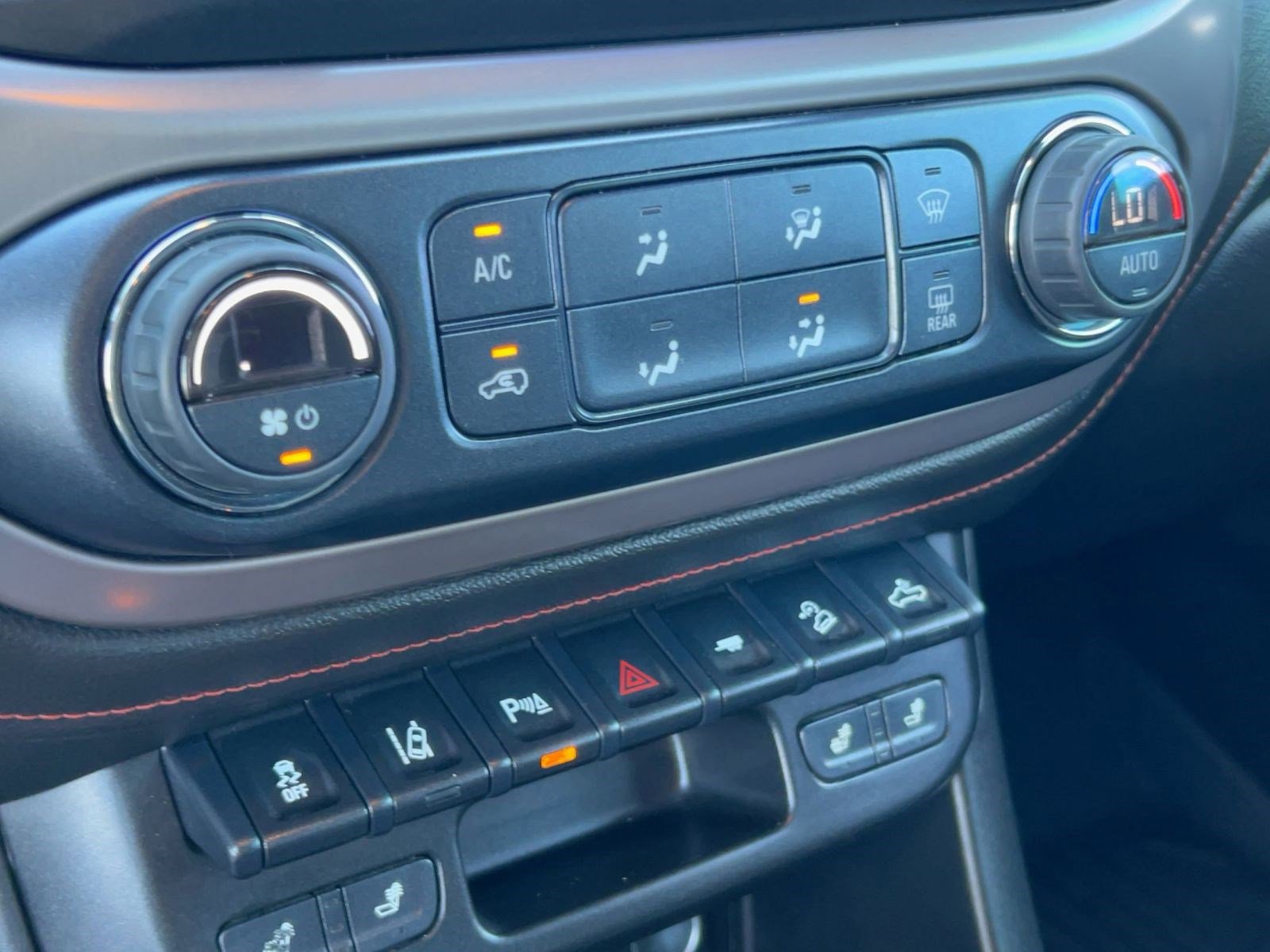 Certified 2022 GMC Canyon AT4 image 17