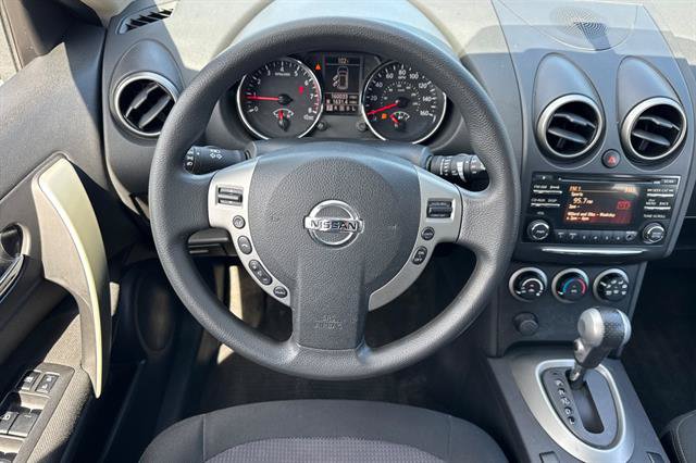 Used 2012 Nissan Rogue SV AWD/4WD image 15