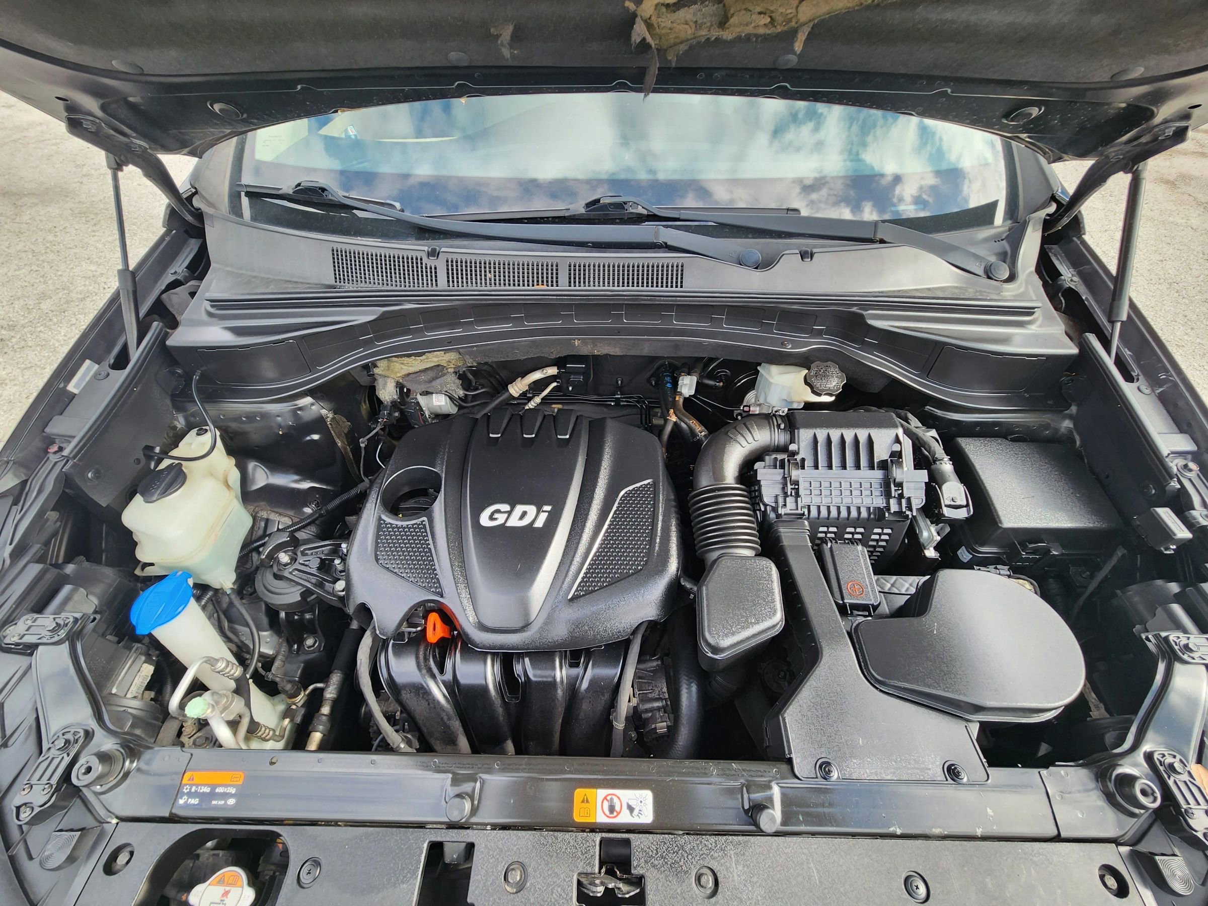 Used 2014 Hyundai Santa Fe Sport image 17