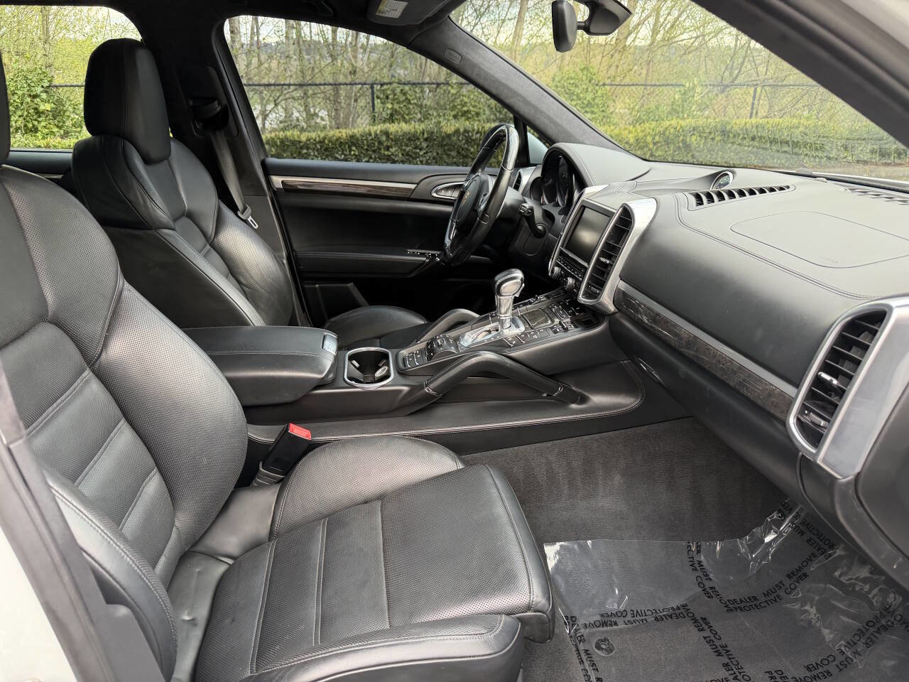 Used 2013 Porsche Cayenne Turbo AWD/4WD image 15