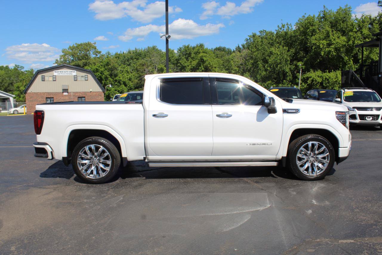 Used 2024 GMC Sierra 1500 Denali w/ Denali Reserve Package AWD/4WD image 4