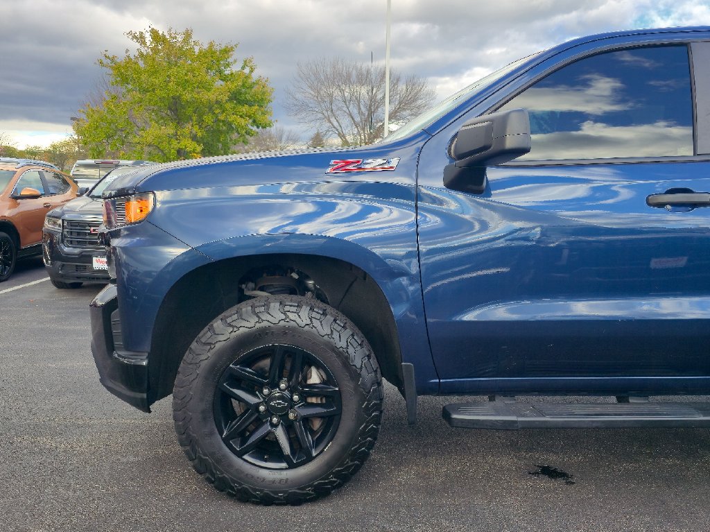 Certified 2019 Chevrolet Silverado 1500 Custom Trail Boss w/ Custom Convenience Package AWD/4WD image 33