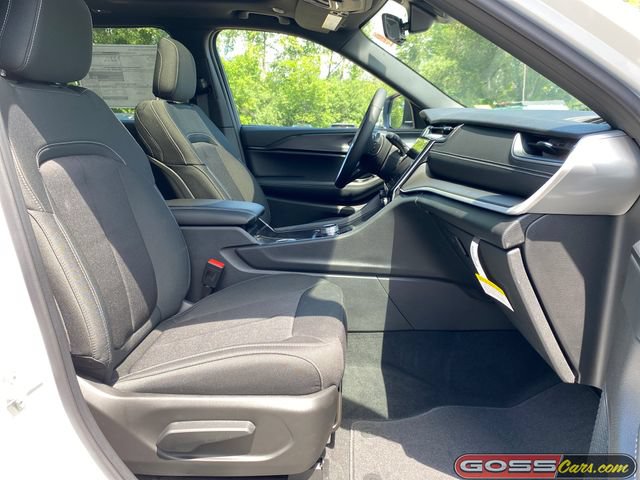 New 2026 Jeep Grand Cherokee Laredo X AWD/4WD image 6
