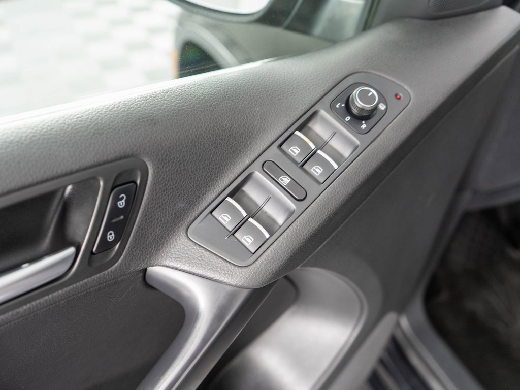 Used 2017 Volkswagen Tiguan Wolfsburg Edition image 24
