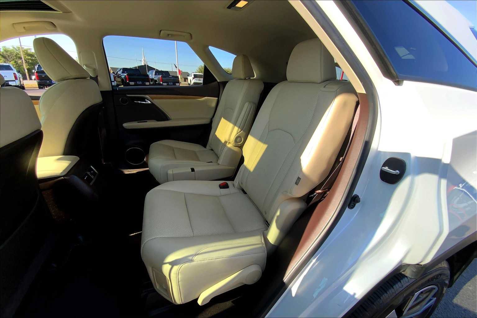 Used 2020 Lexus RX 450hL AWD w/ Premium Package image 20