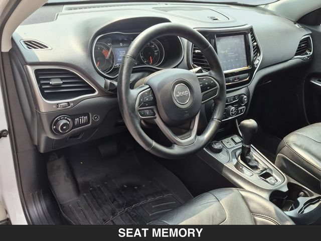 Used 2019 Jeep Cherokee Limited AWD/4WD image 15