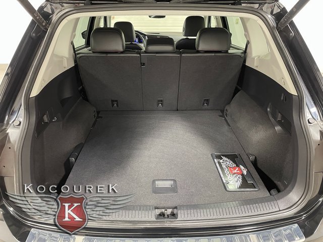 Used 2024 Volkswagen Tiguan Wolfsburg Edition image 24