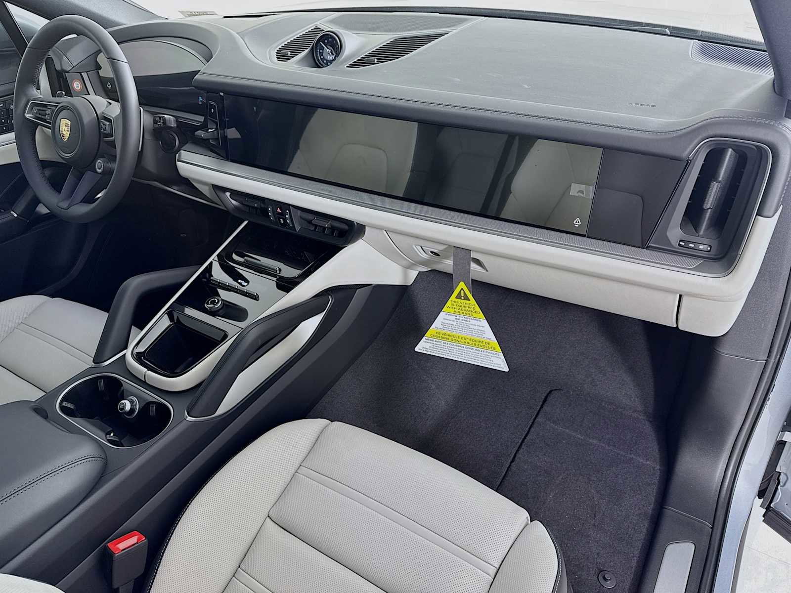 New 2026 Porsche Cayenne Coupe image 31