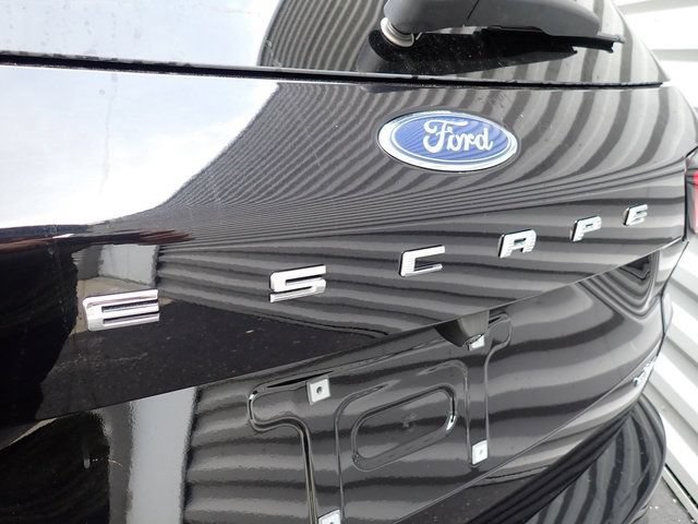 Used 2023 Ford Escape ST-Line Elite AWD/4WD image 5