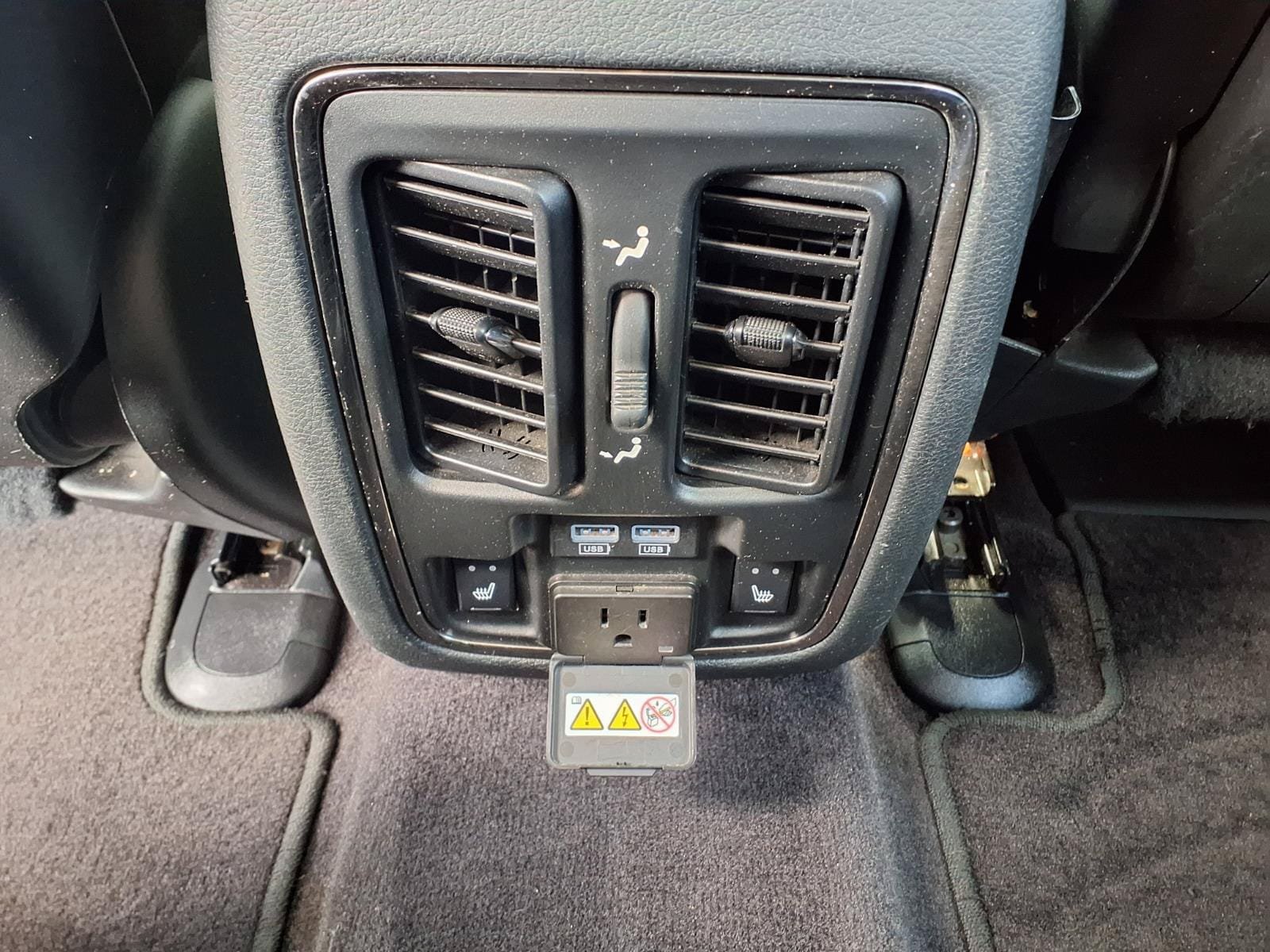 Used 2018 Dodge Durango GT AWD/4WD image 16