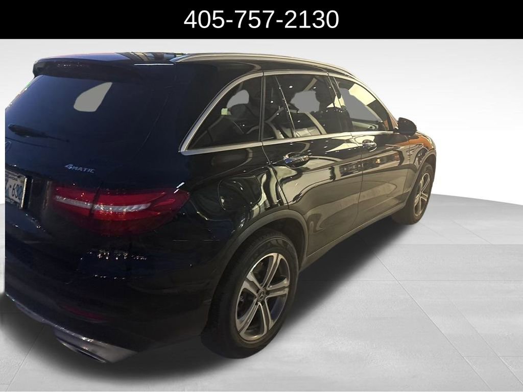 Used 2018 Mercedes-Benz GLC 300 4MATIC image 5