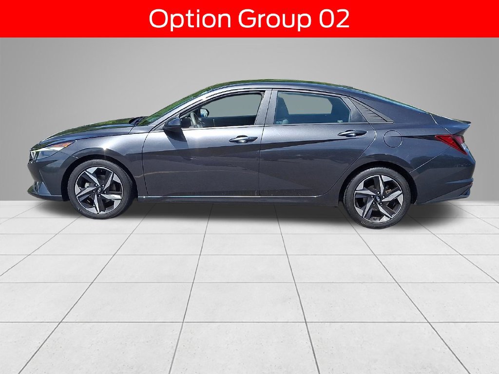 Used 2023 Hyundai Elantra SEL w/ Convenience Package FWD image 7