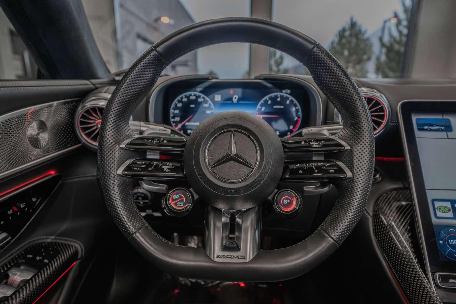 Used 2022 Mercedes-Benz SL 55 AMG 4MATIC image 9