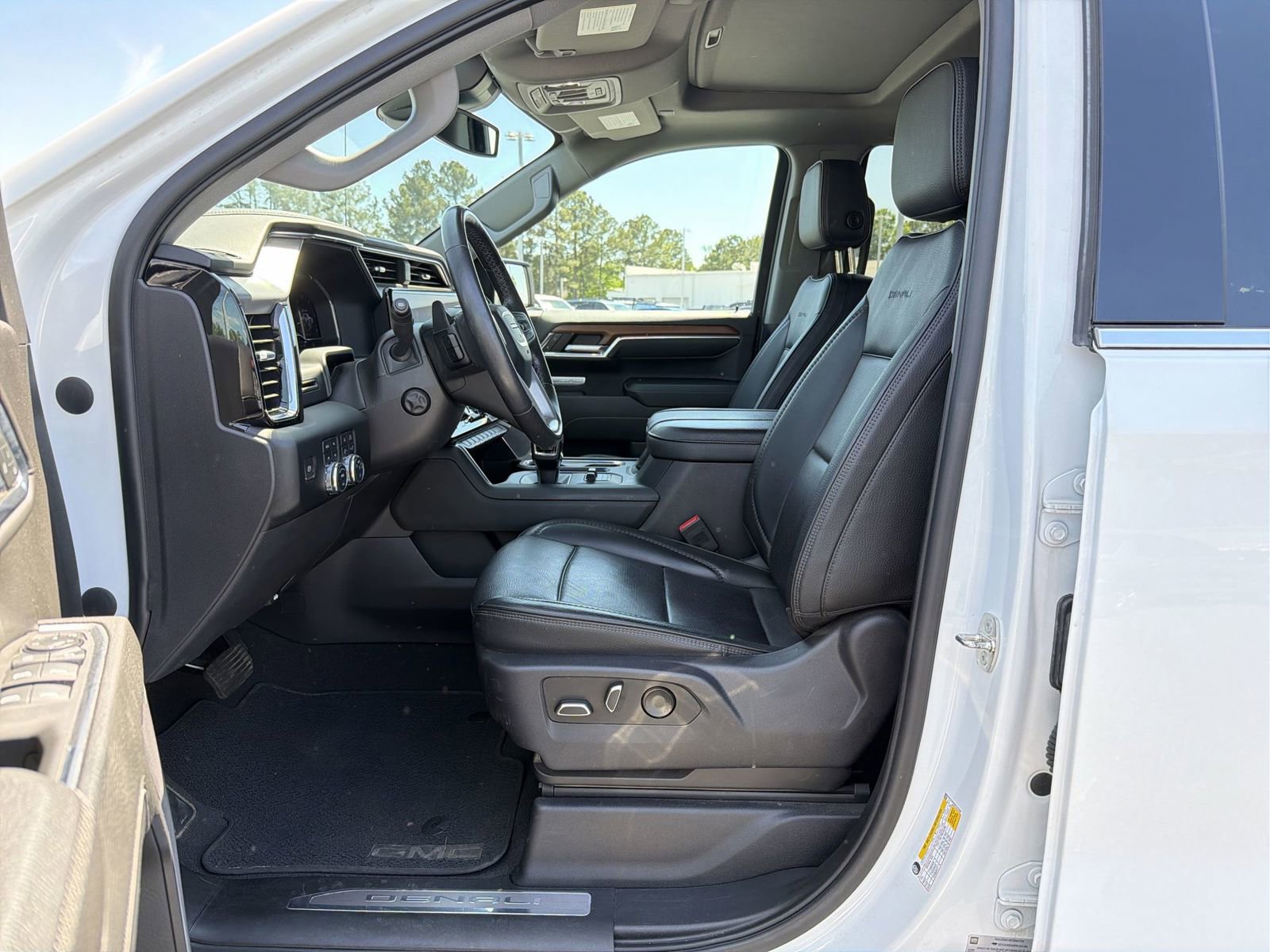 Used 2023 GMC Sierra 1500 Denali image 16