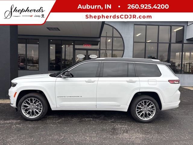 Used 2023 Jeep Grand Cherokee L Summit w/ Advanced Protech Group IV image 1