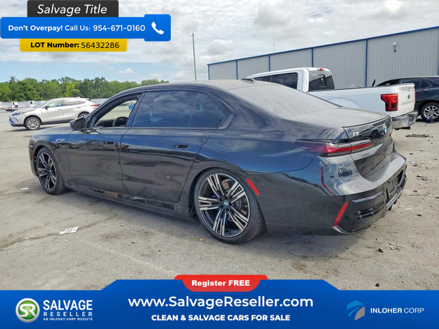 Used 2024 BMW i7 M70 AWD/4WD image 3