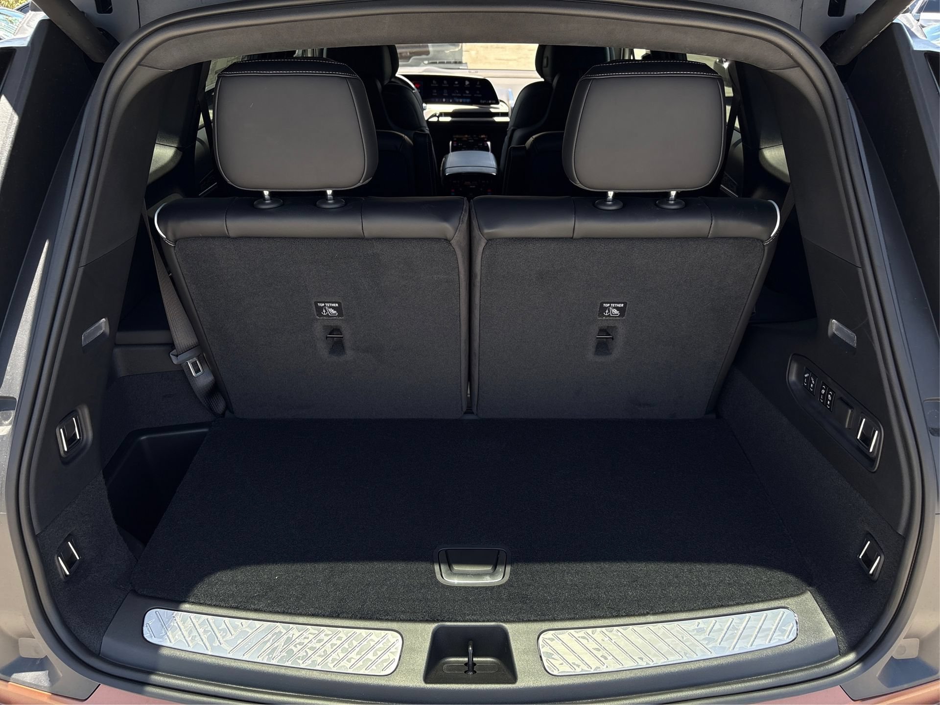 New 2027 Cadillac Vistiq Sport AWD/4WD image 11