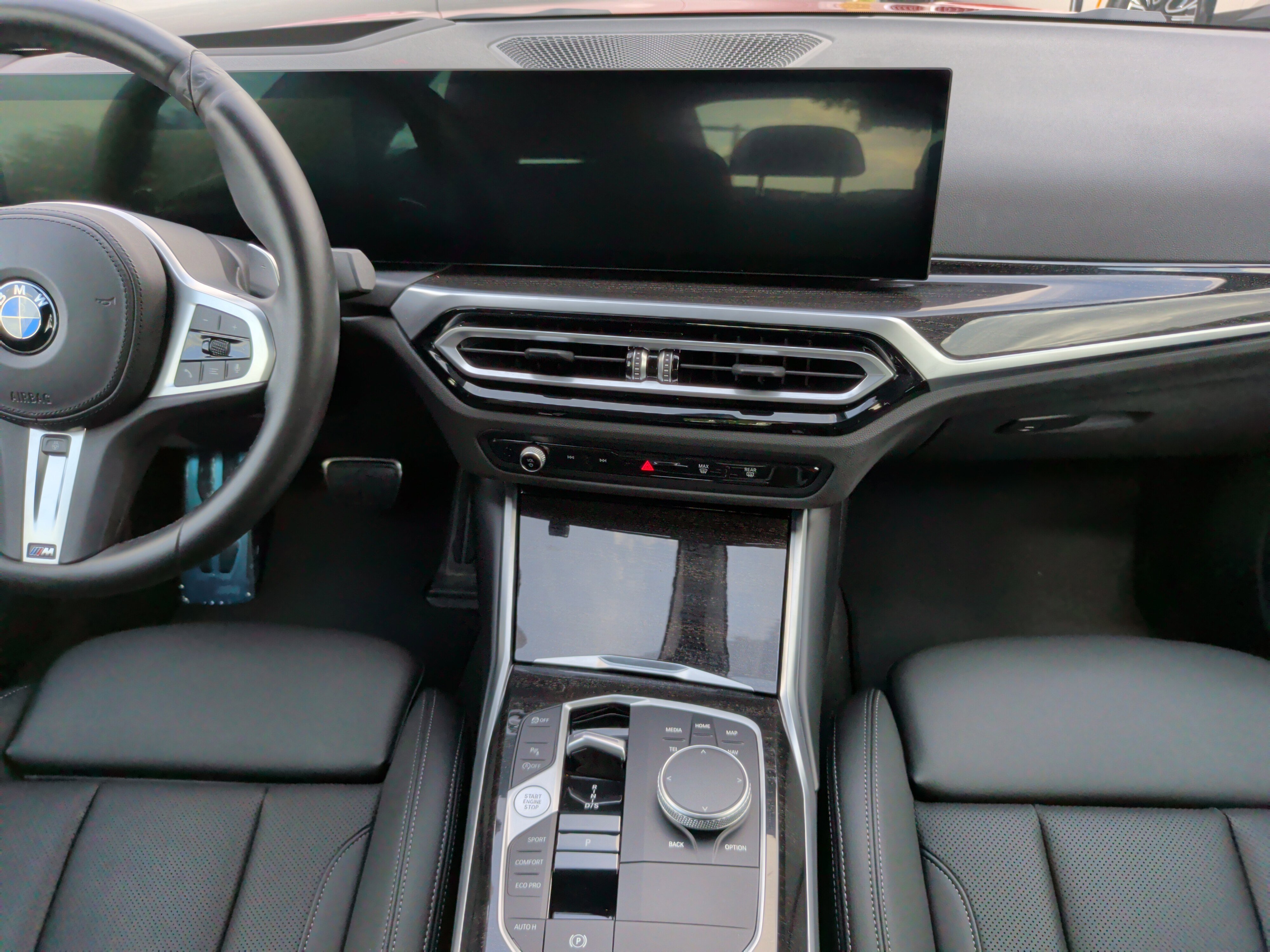 Certified 2023 BMW 330i Sedan w/ M Sport Package image 31