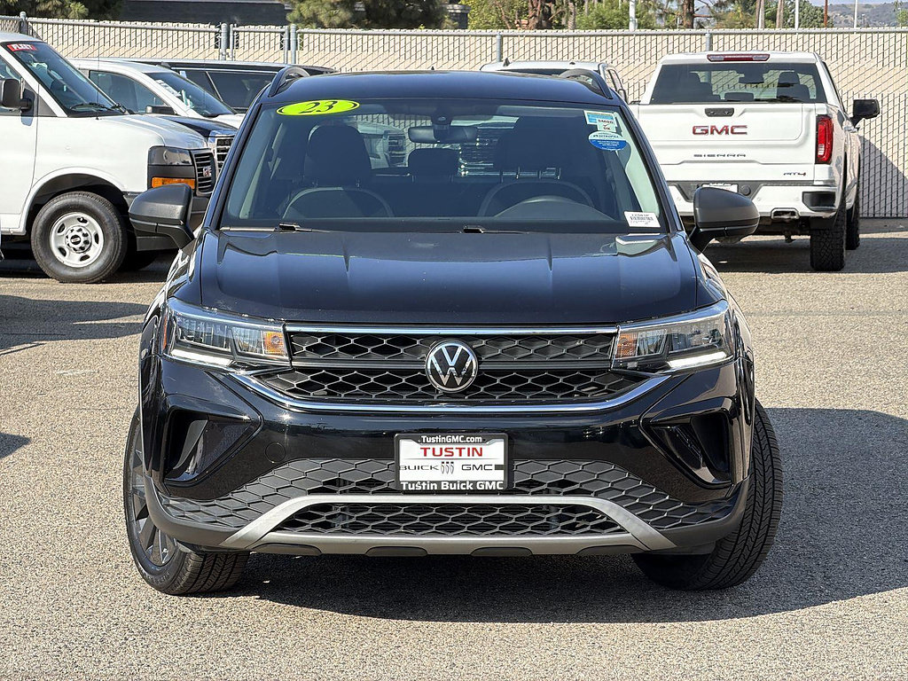Used 2023 Volkswagen Taos S FWD image 2