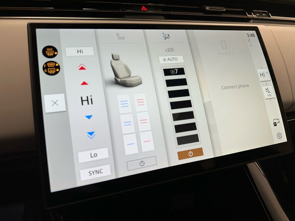 Used 2025 Land Rover Range Rover Sport SE image 22