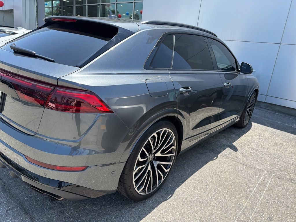Used 2025 Audi SQ8 Premium Plus AWD/4WD image 2