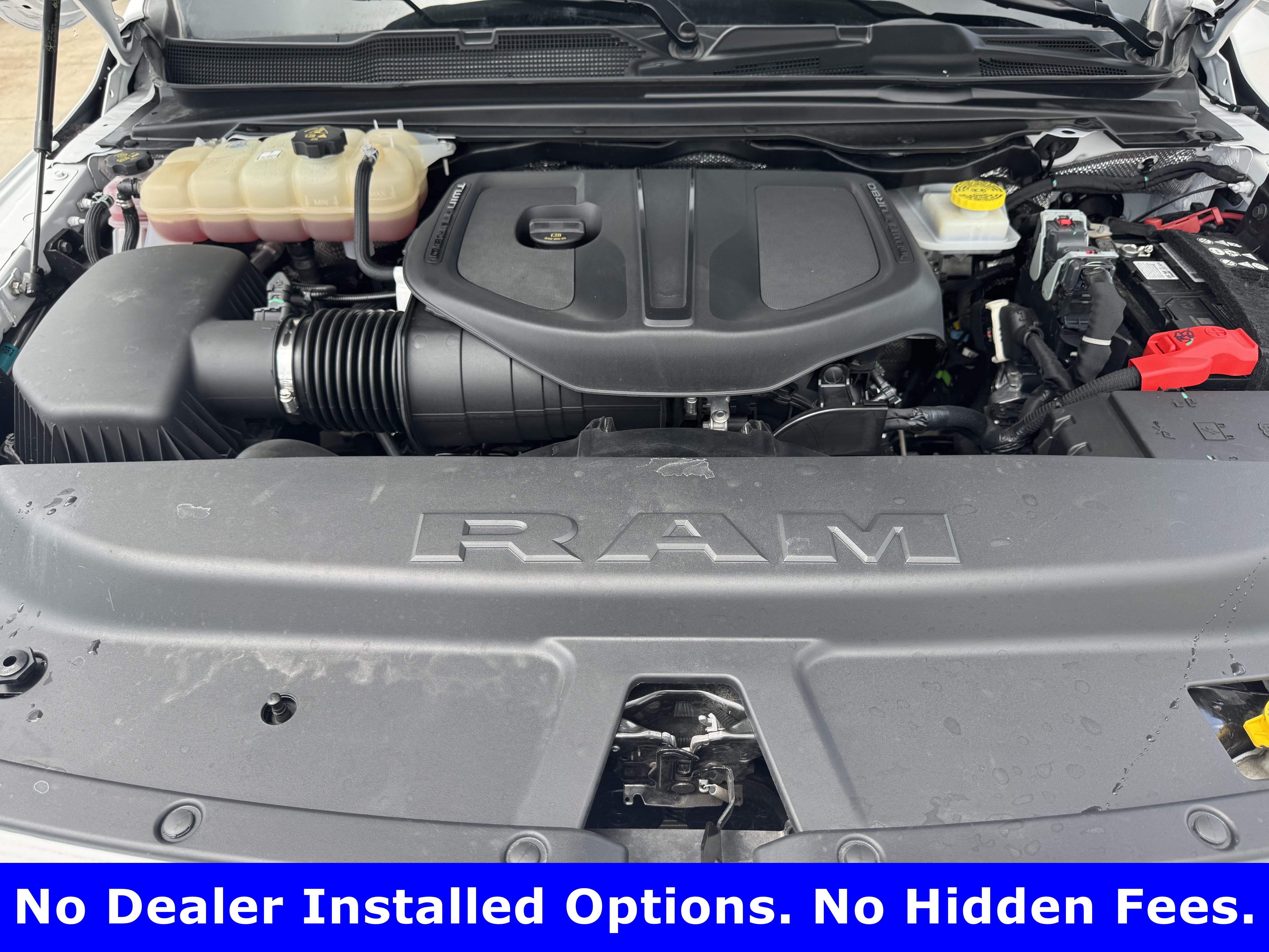 Used 2025 RAM 1500 Laramie w/ Sport Appearance Package AWD/4WD image 27
