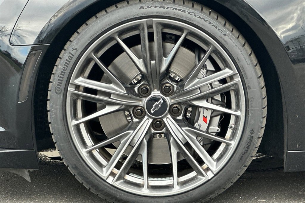 Used 2020 Chevrolet Camaro ZL1 image 27