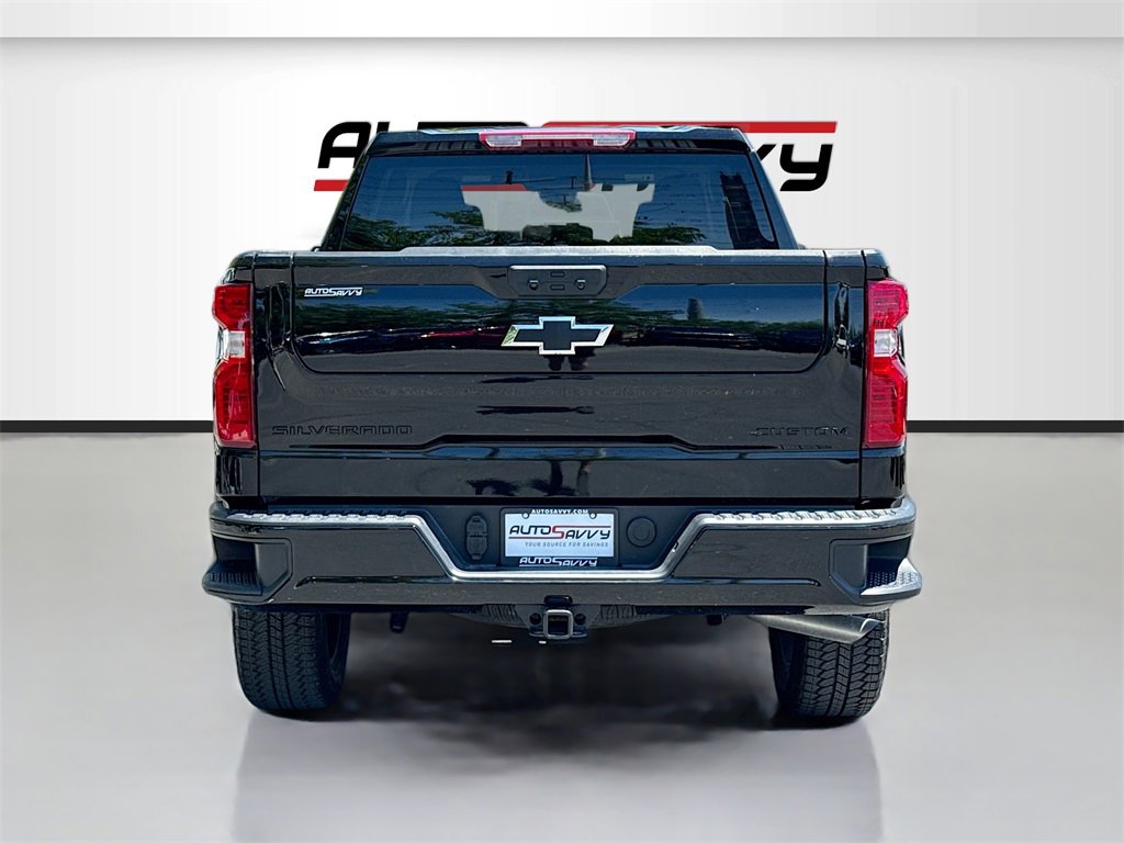 Used 2024 Chevrolet Silverado 1500 Custom Trail Boss w/ Turbomax Blackout Package image 6