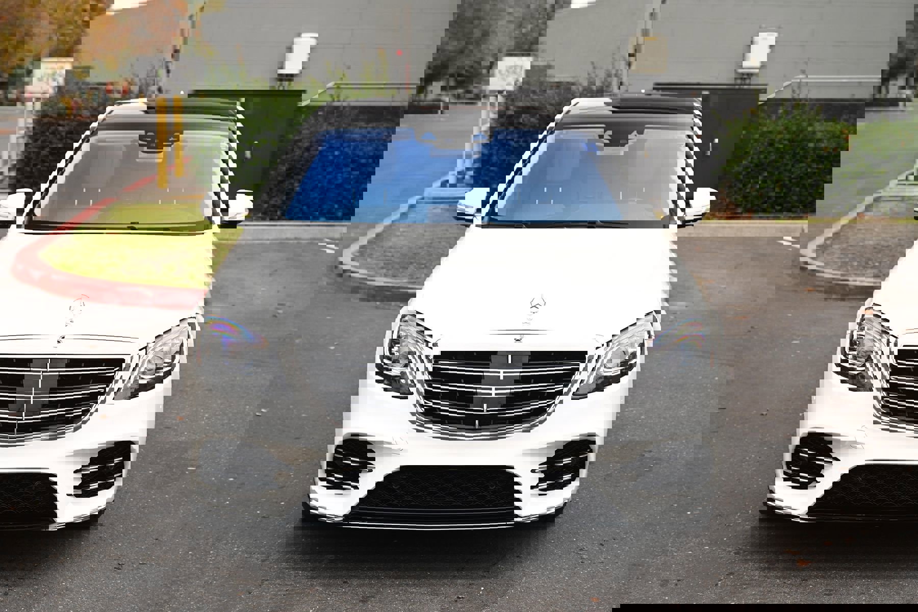 Used 2019 Mercedes-Benz S 560 Sedan image 2