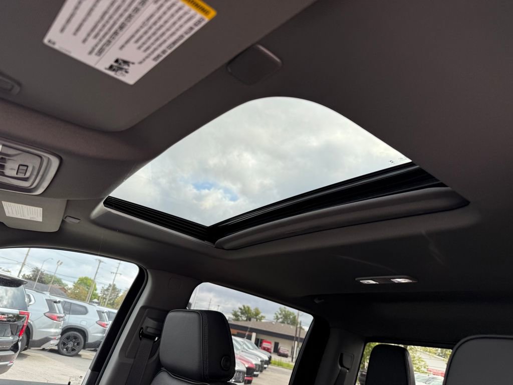New 2026 GMC Sierra 1500 Denali w/ Technology Package image 13