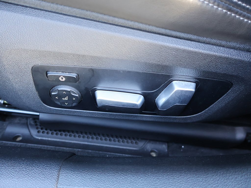 Used 2023 BMW M8 Gran Coupe xDrive Competition w/ M Carbon Exterior Package image 33