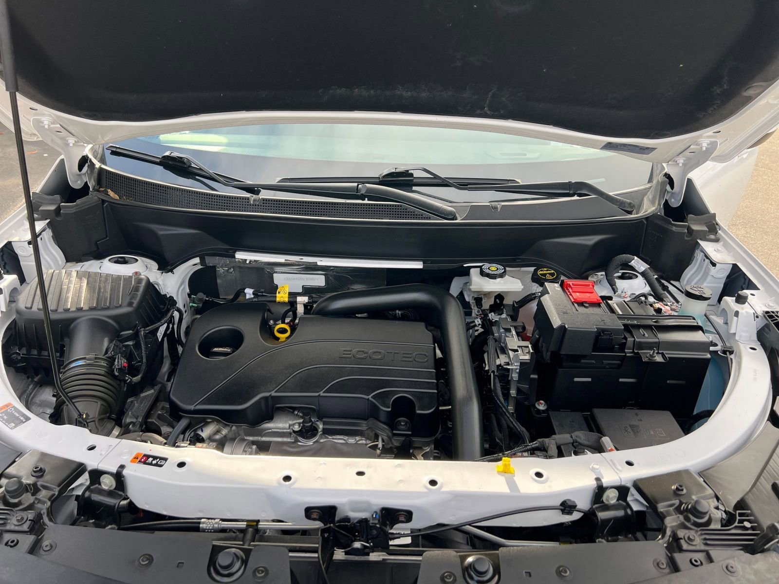 Used 2025 Chevrolet Equinox LT image 31