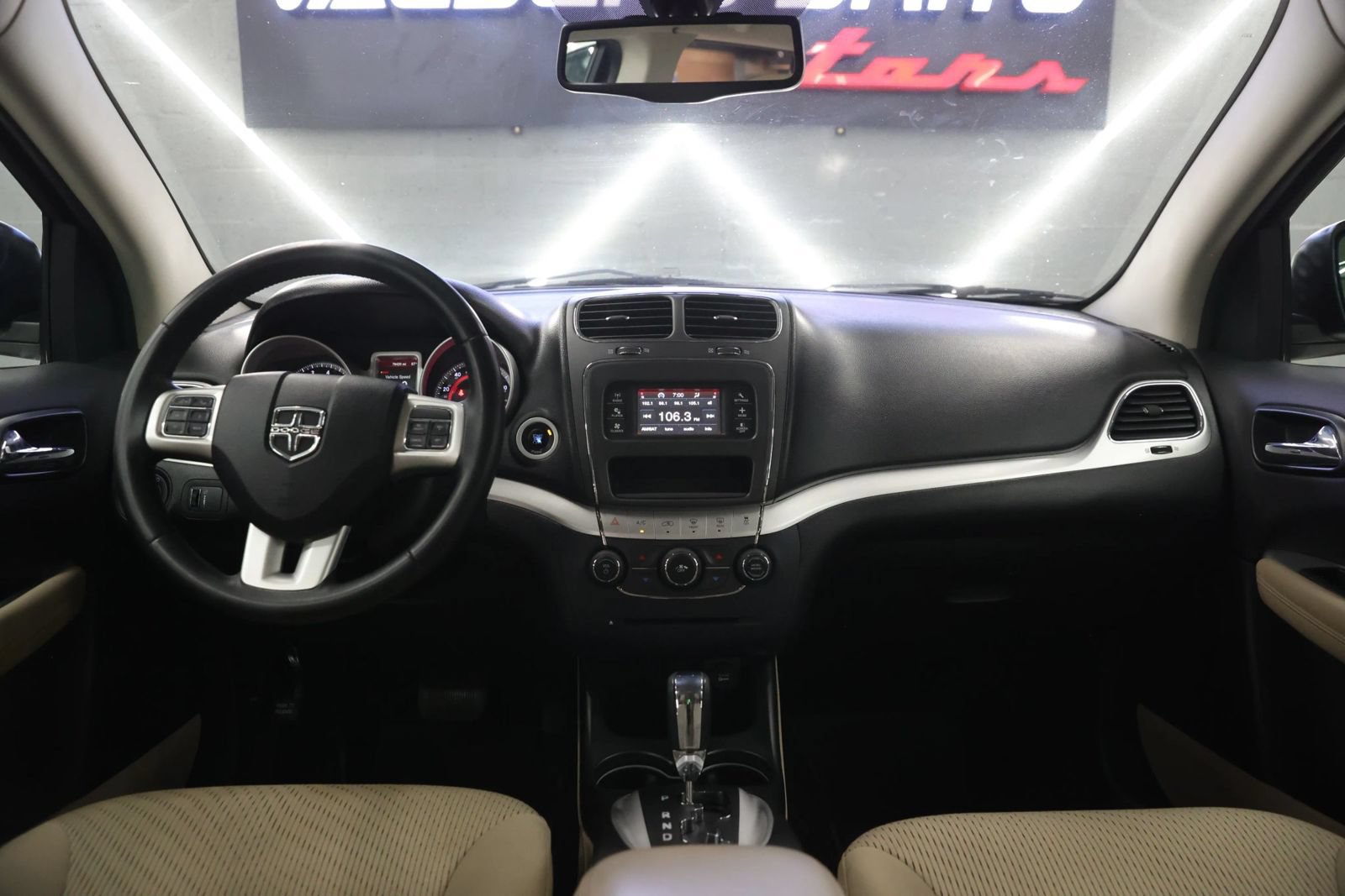 Used 2015 Dodge Journey American Value Package w/ Flexible Seating Group FWD image 29