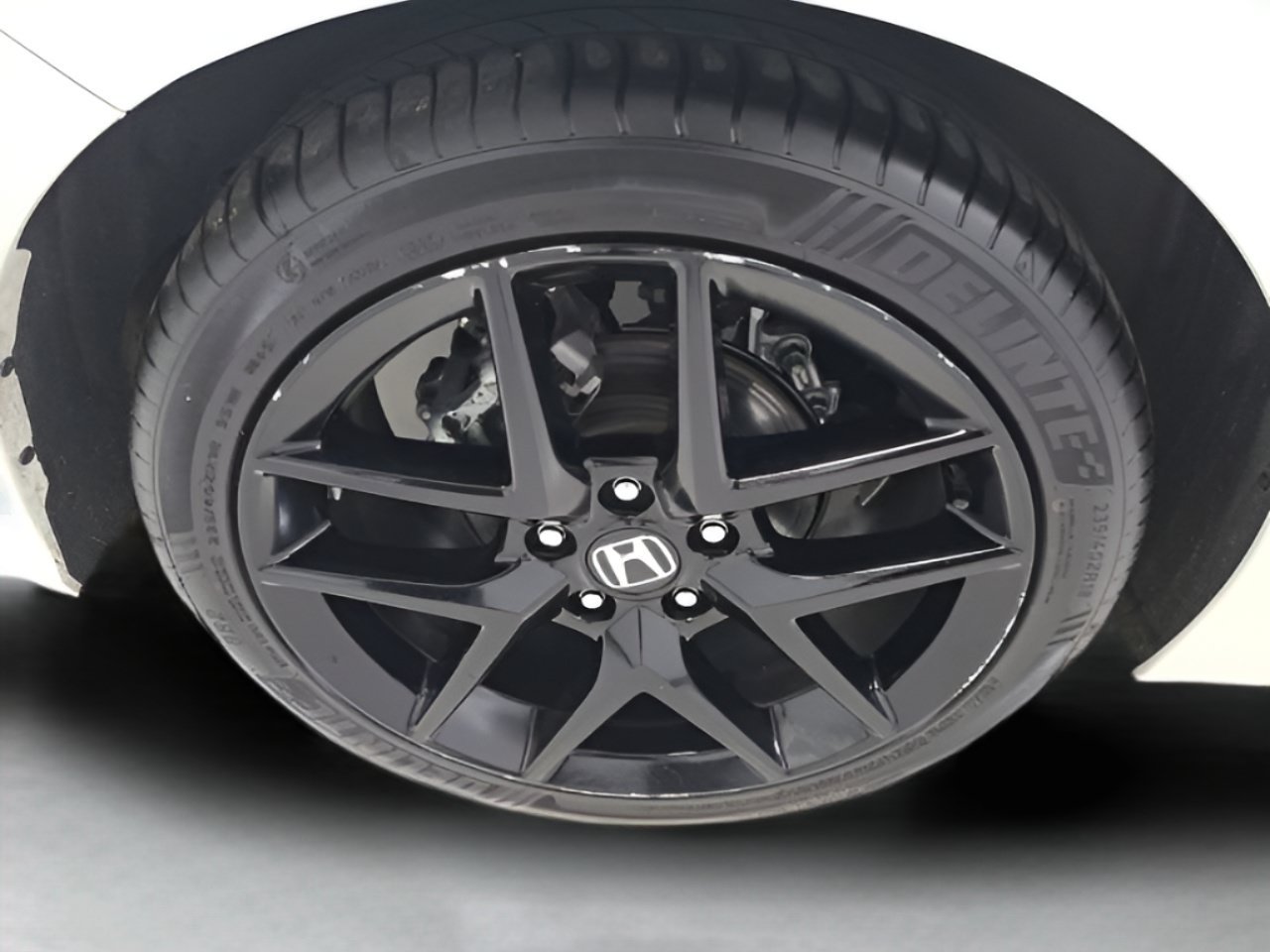 Used 2024 Honda Civic Sport image 9
