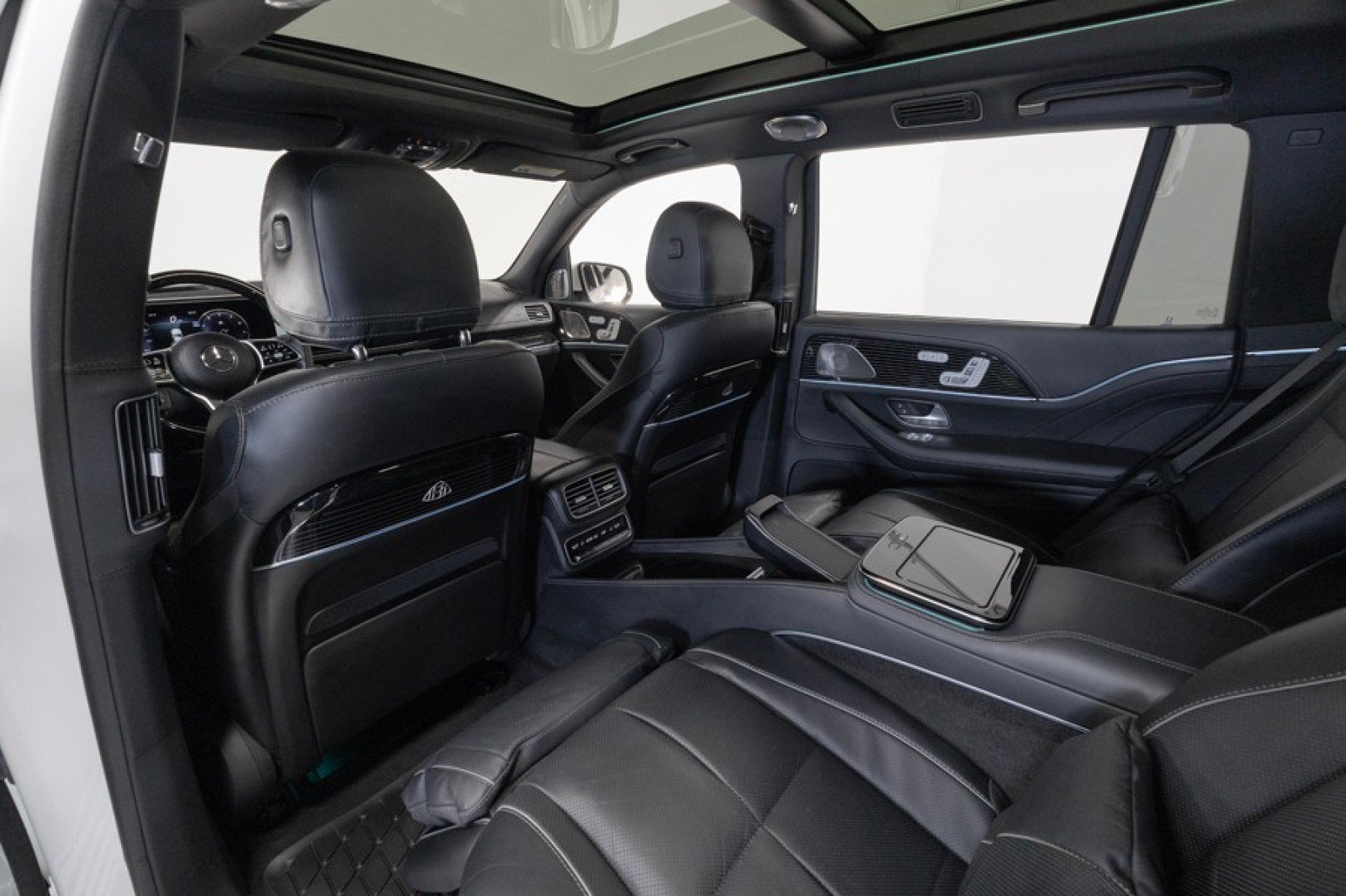 Used 2023 Mercedes-Benz Maybach GLS 600 4MATIC image 51