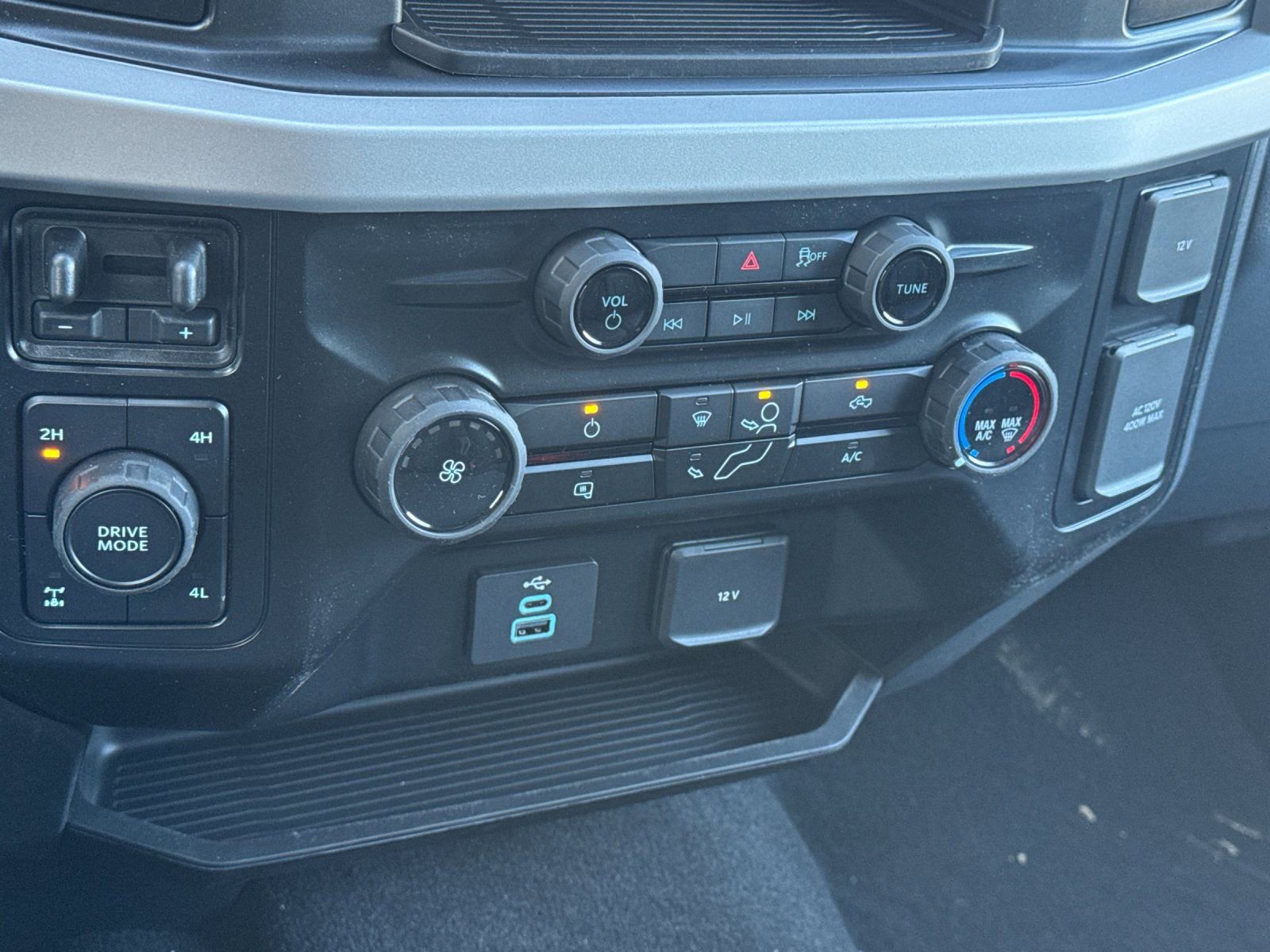 New 2026 Ford F350 XLT AWD/4WD image 20