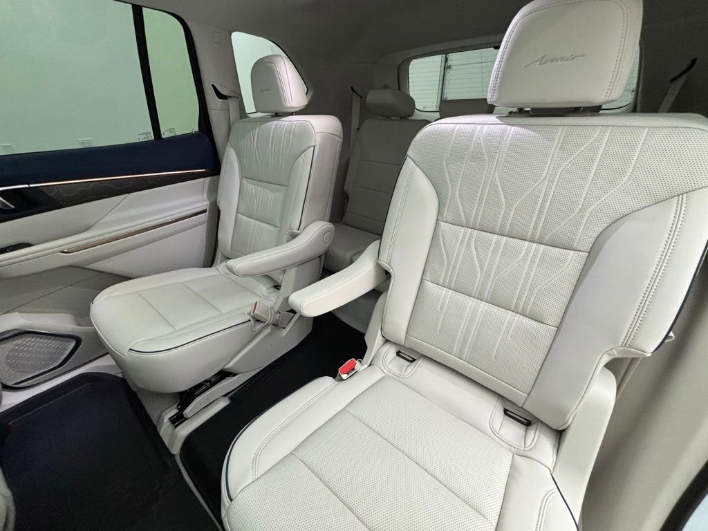New 2026 Buick Enclave Avenir image 45