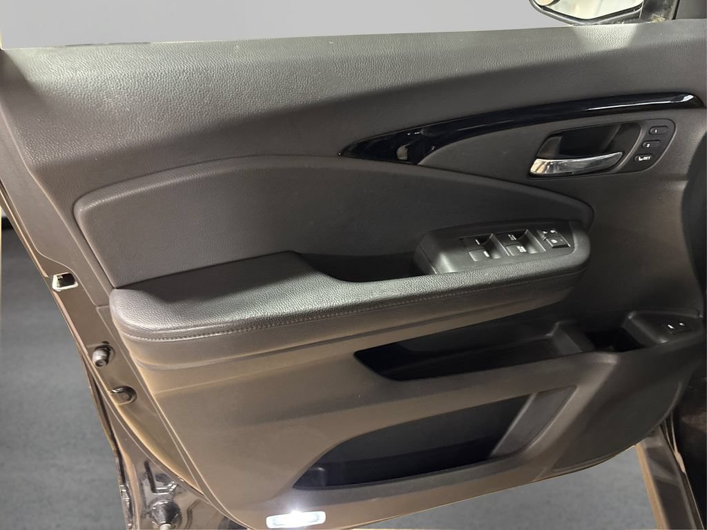 Used 2019 Honda Passport Touring image 24