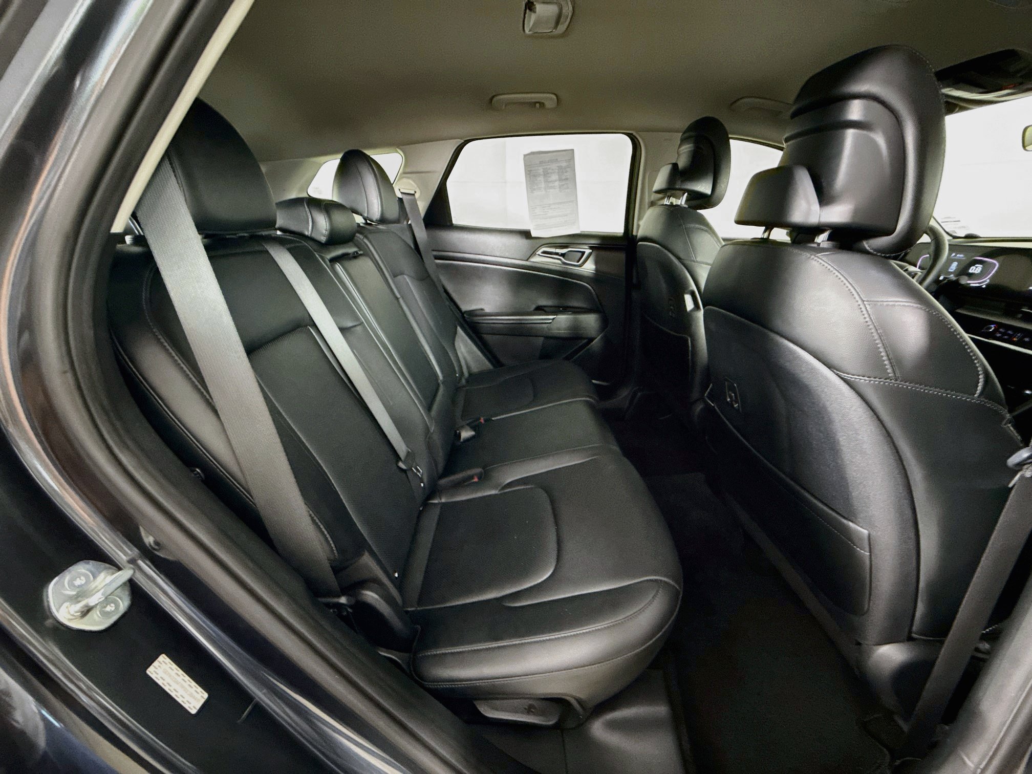 Used 2023 Kia Sportage EX FWD image 34