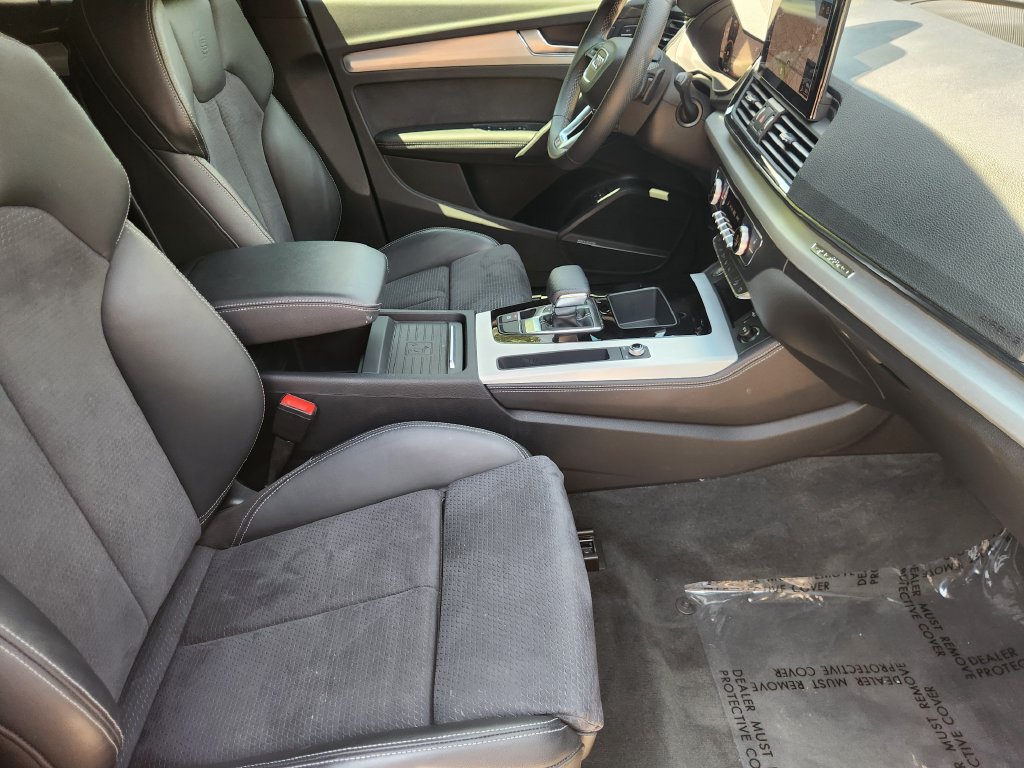 Certified 2023 Audi Q5 e Prestige w/ Prestige Package AWD/4WD image 18