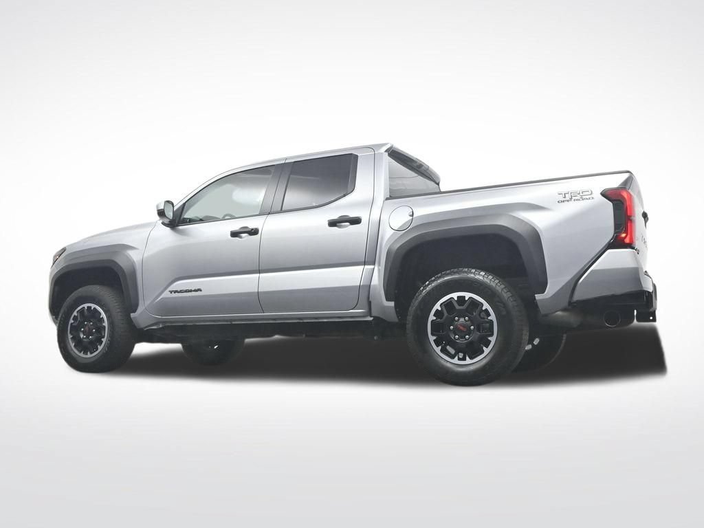 Used 2025 Toyota Tacoma TRD Off-Road AWD/4WD image 45