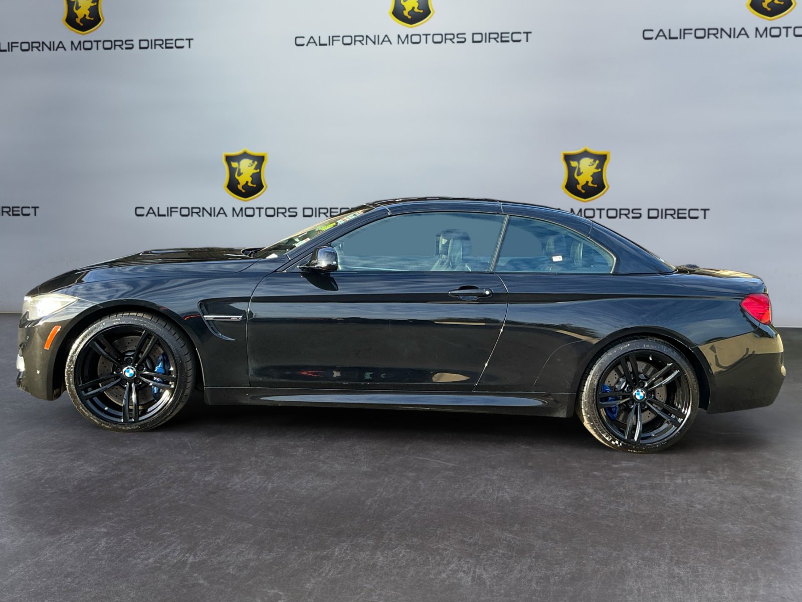 Used 2016 BMW M4 Convertible image 5