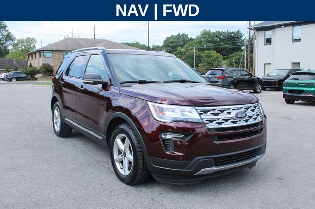 Used 2019 Ford Explorer XLT w/ Equipment Group 202A FWD image 2