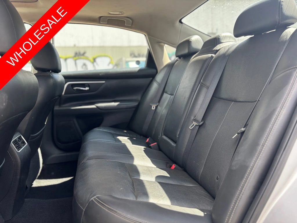 Used 2016 Nissan Altima 3.5 SL w/ 3.5 Technology Package FWD image 10