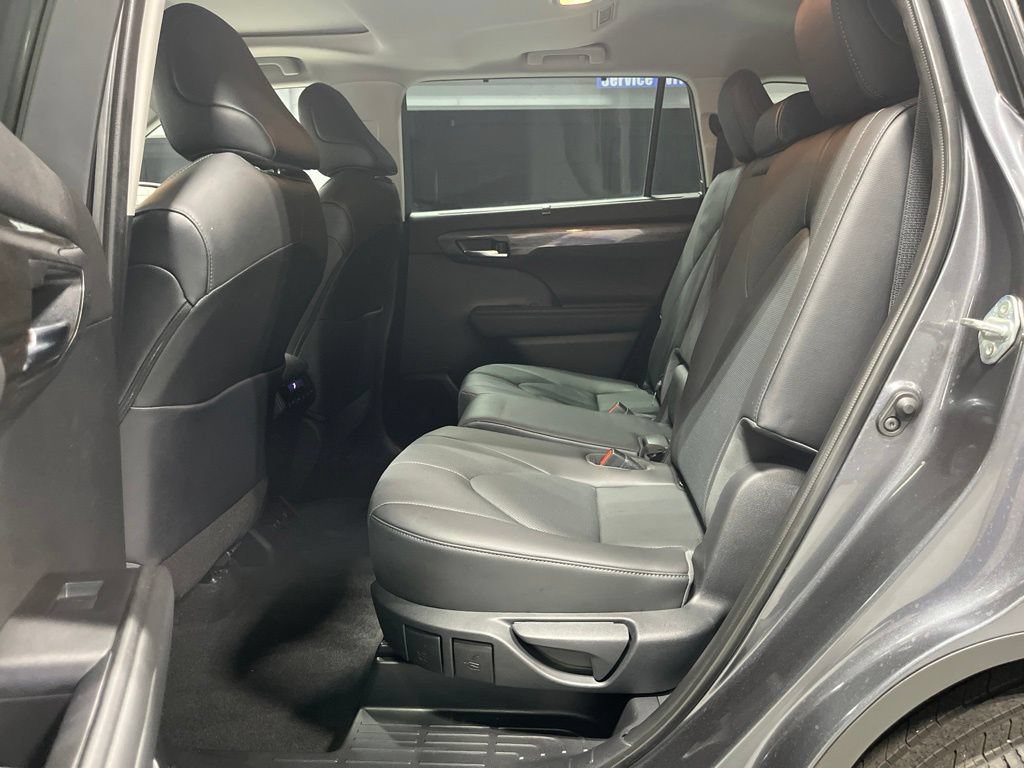 Used 2020 Toyota Highlander Limited AWD/4WD image 37