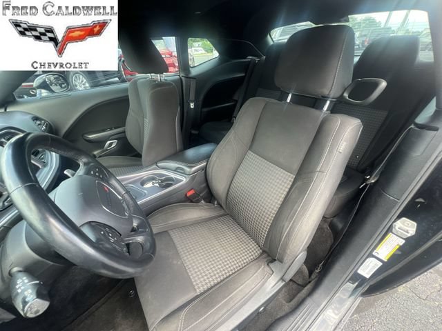 Used 2015 Dodge Challenger SXT w/ Super Sport Group (SS/T) RWD image 23